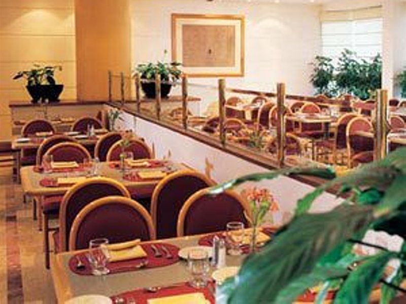 San Pedro Garza Garcia Fiesta Inn Monterrey Valle מראה חיצוני תמונה